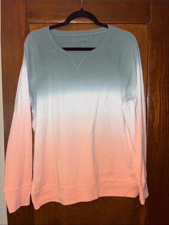Eddie Bauer Tops - Eddie Bauer ombré crew neck